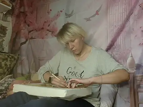 ElenaMaeer online show from September 20, 6:28 pm