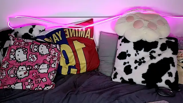 nicollewetpussy online show from September 28, 11:48 am