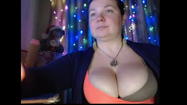 amorelara online show from December 14, 12:33 pm