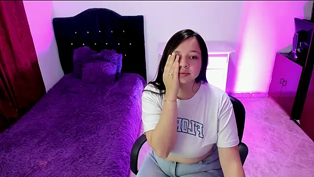 Gia atm  online show from September 18, 1:42 pm