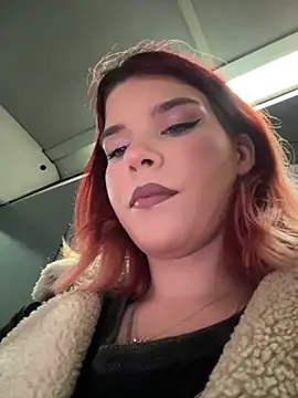 RiriRoseey online show from April 2, 6:44 am