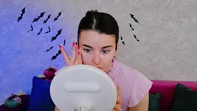 Miss Arwen online show from October 14, 3:53 am