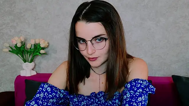 Miss Arwen online show from September 23, 8:56 am