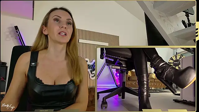 HerrinAnja online show from February 5, 7:06 pm