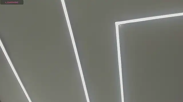 im giselle  online show from March 31, 4:45 am