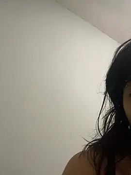 Julinhasz online show from April 16, 12:00 am