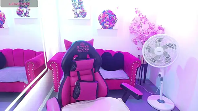 Miss dolly  online show from March 26, 12:29 pm