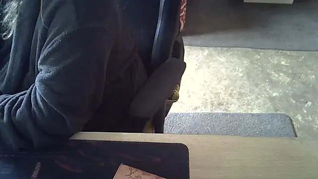 Silvia2277 online show from February 2, 7:18 am