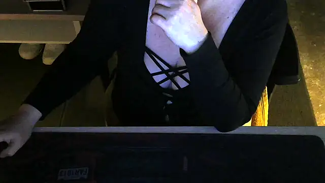 Silvia2277 online show from March 20, 8:47 pm