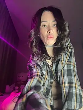 Yunasi online show from November 12, 1:31 pm