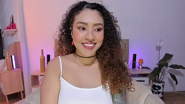 Zoe Gruber online show from January 10, 12:15 am