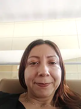 malusexy33 online show from October 4, 6:45 pm