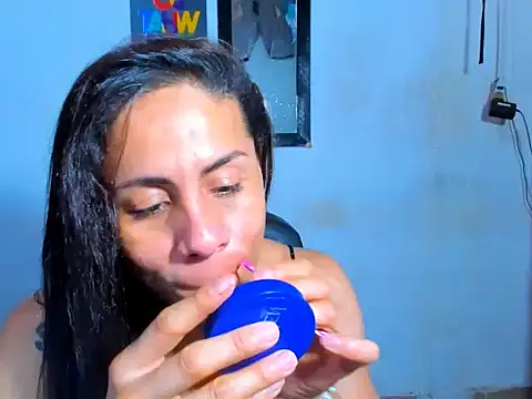 juanblakbigcock online show from April 12, 9:06 pm