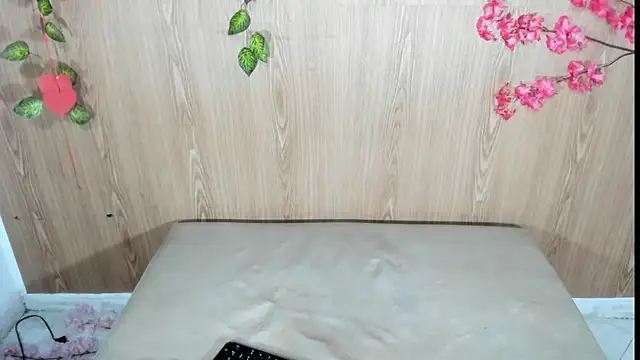 jenelotizz06 online show from November 28, 2:25 am