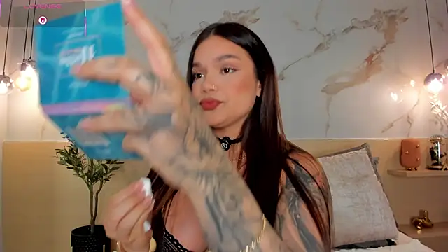 LeaThompson online show from September 15, 12:30 am