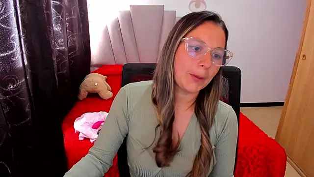 samantha  wilson online show from October 9, 5:06 pm