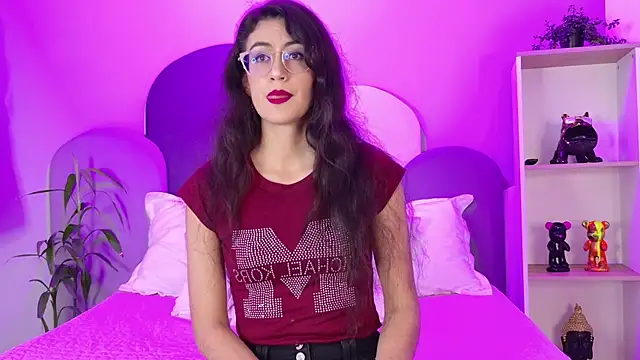 SophieGomez22 online show from April 17, 11:45 am