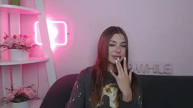 MilanaAngelAs online show from December 19, 5:43 am