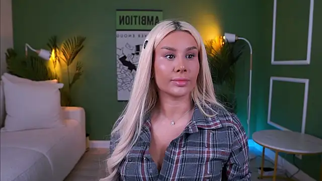 EvaZane online show from April 19, 9:42 am