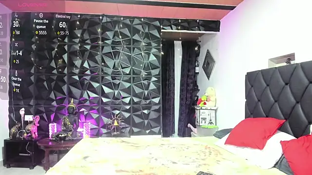 Snapshot of charlottemeyerr chatting on September 20, 3:49 am charlottemeyerr online show from September 20, 3:49 am