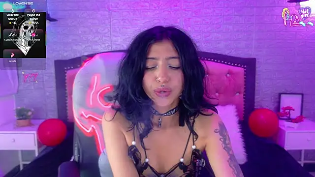 REDHOTTER  online show from March 7, 9:00 pm