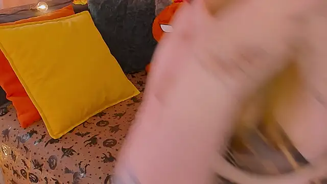 Tori the witch online show from October 27, 7:15 am