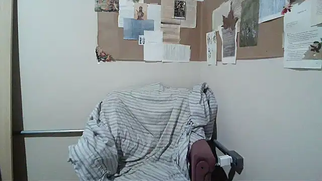 bbyedarling online show from November 13, 1:59 am