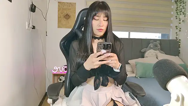 Snapshot of _thaeltaylor chatting on October 19, 10:23 pm  thaeltaylor online show from October 19, 10:23 pm