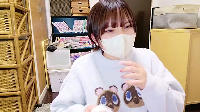 senachinnn online show from December 5, 6:13 am