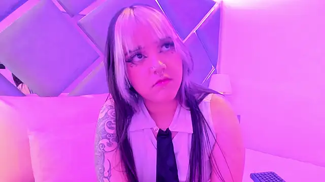 Charlotte Myers online show from September 10, 7:47 pm