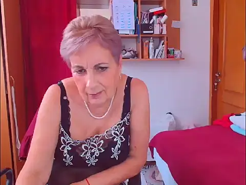 Victoria5643 online show from October 26, 12:44 pm