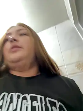 Snapshot of Sofia_Queen17 chatting on October 25, 1:02 am Sofia Queen17 online show from October 25, 1:02 am