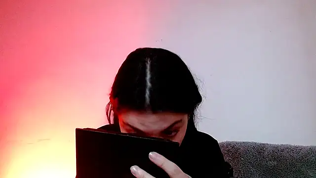 sophy rock online show from November 6, 1:50 pm