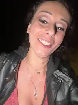 therealbeverlycious online show from March 14, 10:33 pm