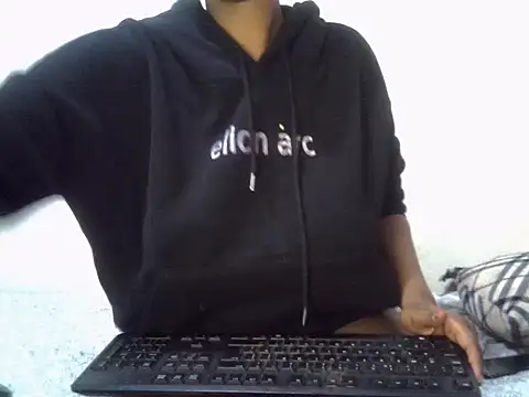 THUEBA17 online show from November 18, 10:00 pm