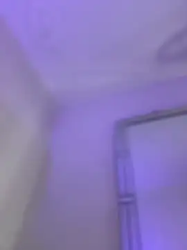 Amber Martins  online show from April 8, 10:01 pm