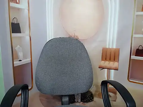 Love bug15 online show from September 25, 10:14 am