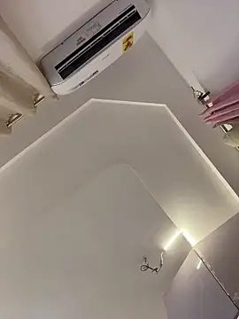 Nottynadiaa online show from April 7, 8:00 pm