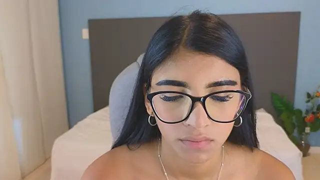 Snapshot of maiaa_ruiz chatting on October 23, 2:56 pm maiaa ruiz online show from October 23, 2:56 pm