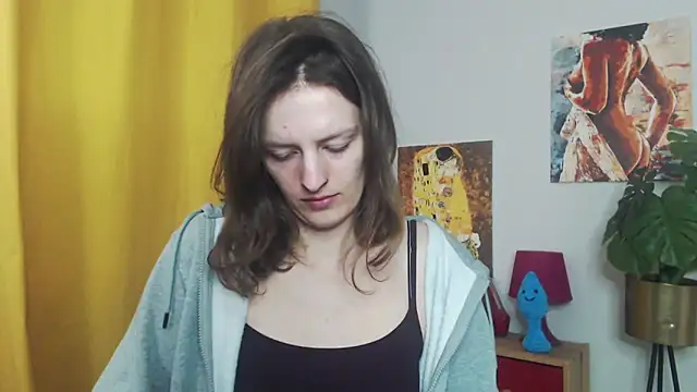 Snapshot of juicyNadine chatting on October 22, 5:01 am juicyNadine online show from October 22, 5:01 am