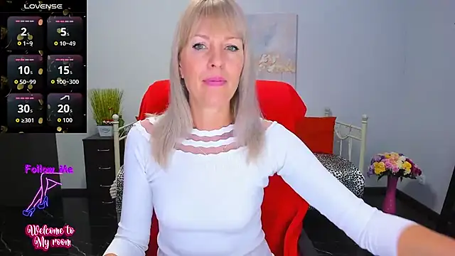 Snapshot of Anita_Tayson chatting on October 8, 6:18 am Anita Tayson online show from October 8, 6:18 am