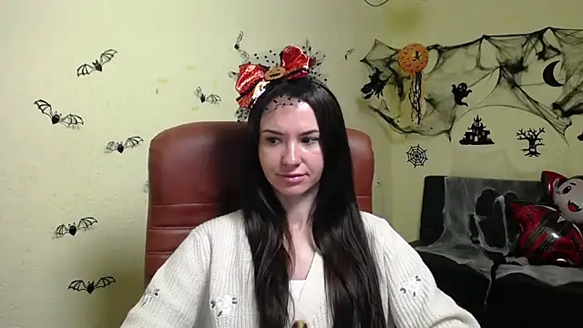 KaraCriegs online show from October 30, 6:53 pm