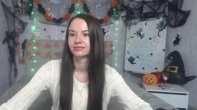 KaraCriegs online show from November 1, 7:07 pm