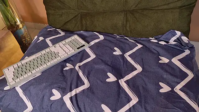 cinnamon kyla online show from December 16, 6:36 pm