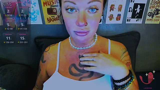 EllieOz online show from May 1, 5:27 pm