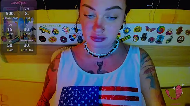 EllieOz online show from October 16, 8:22 pm