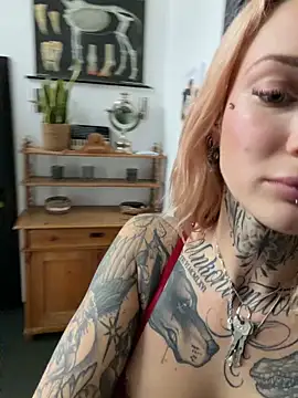 Stella-Kink online show from February 6, 2:42 pm