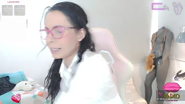 sasha mom69  online show from October 19, 3:03 pm