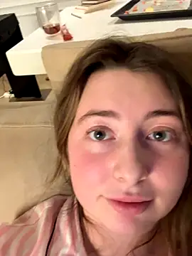 curvyflawless online show from November 16, 6:41 pm