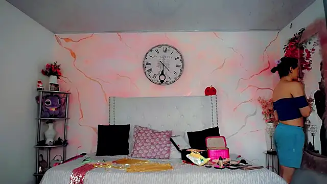 maria camilacms online show from March 18, 6:13 pm